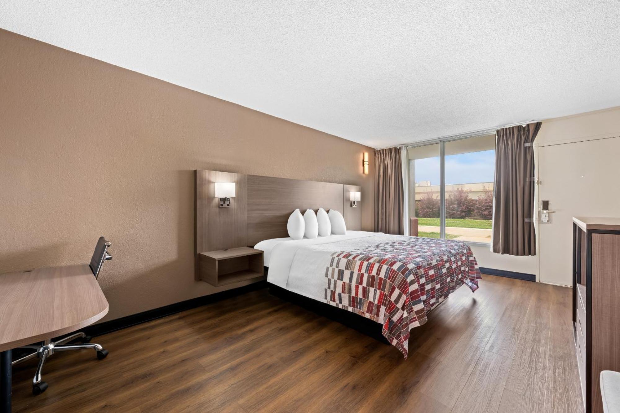 Red Roof Inn Charlotte - Airport Exterior foto